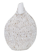 Jarrón decorativo Nairobi de poliresina, blanco y beige