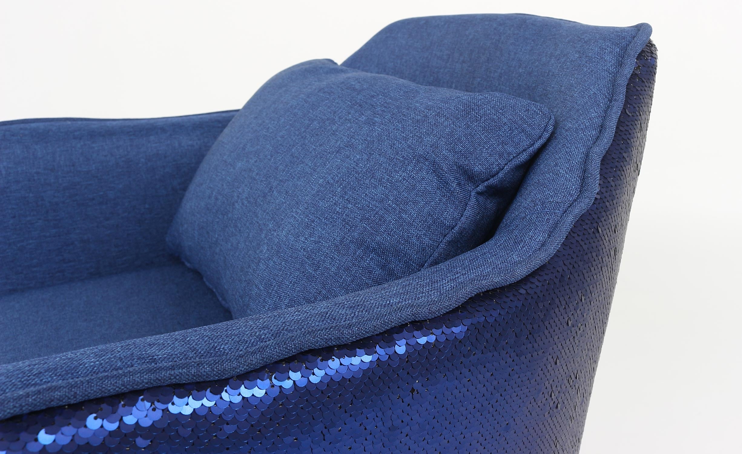 Chaise / Fauteuil Gybson Sequins Tissu Bleu et Sequins Bleu