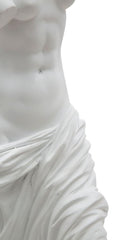 Escultura de mujer de poliresina blanca