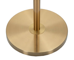 Lámpara de pie de metal dorado con pantalla de tela blanca