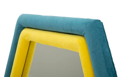 Espejo de pared hexagonal con marco de madera y terciopelo azul y amarillo