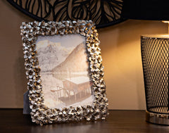 Marco de fotos rectangular de resina con diseño de flores plateadas