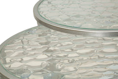 Ensemble de 4 tables en métal argenté motif diamant plateau en verre trempé