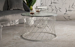 Ensemble de 4 tables en métal argenté motif diamant plateau en verre trempé