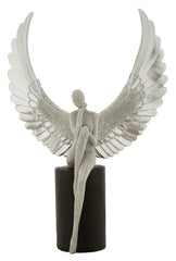 Estatuilla plateada con alas extendidas
