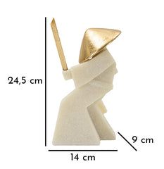Estatua de samurái Quarzy sombrero dorado y espada