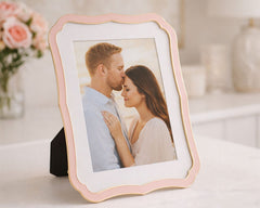 PHOTO FRAME MARGOT PINK CM 22,1X1,4X27,2 (INSIDE SIZE CM 20X25) 