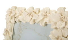 Romantic Floral Frame 22x2.2x27.3 cm
(Internal Measurements 15x20 cm)