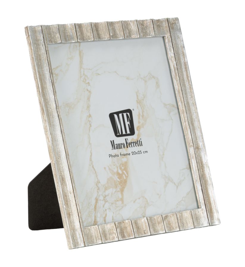Vintage Style Frame 24.5X1.7X29.5cm (Internal Measurement 20X25cm)