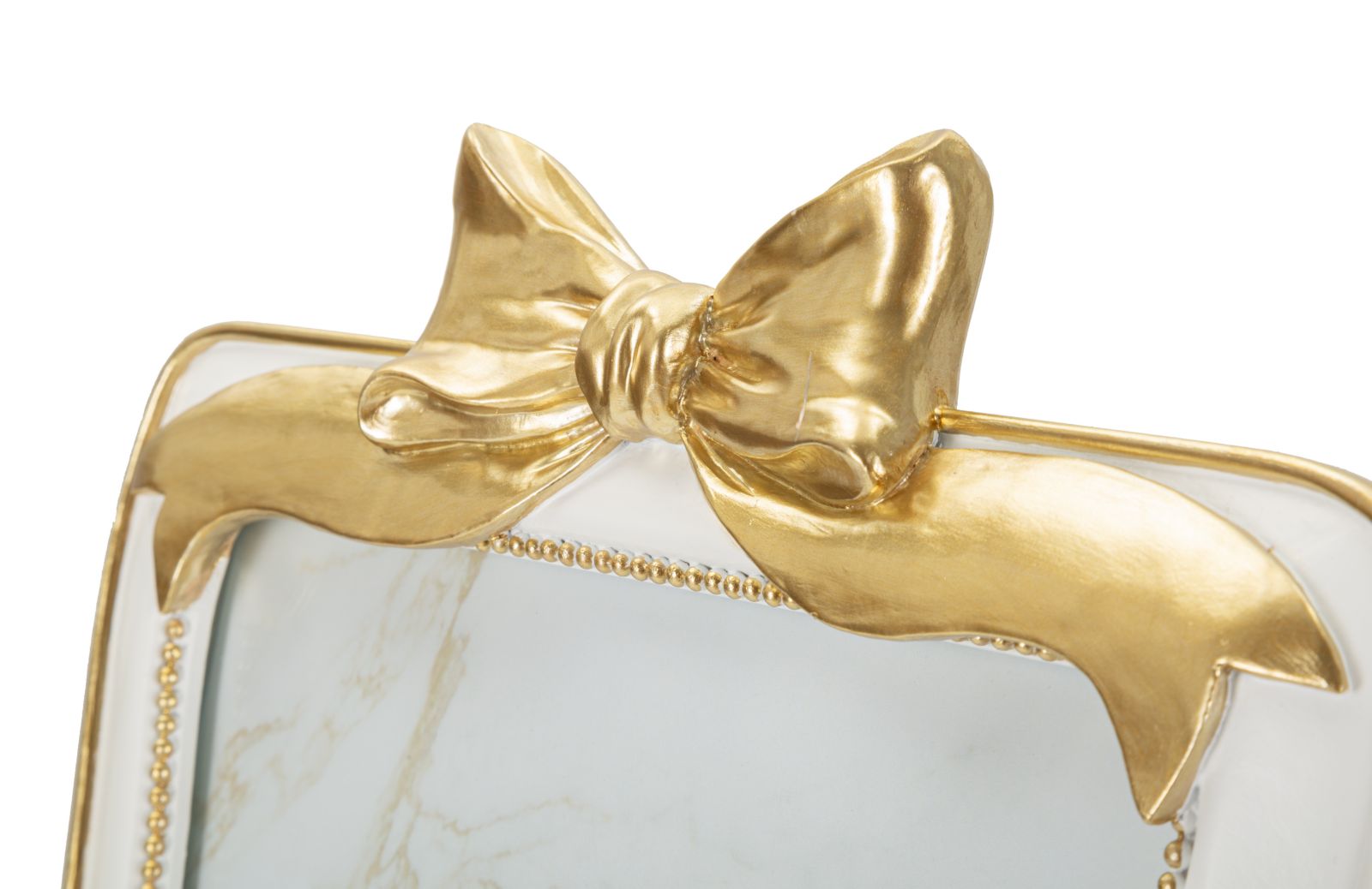 Romantic Frame with Bow, 25.7 x 2.3 x 34 cm
(Internal Measurements: 20 x 25 cm)