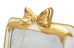 Romantic Frame with Bow, 25.7 x 2.3 x 34 cm
(Internal Measurements: 20 x 25 cm)