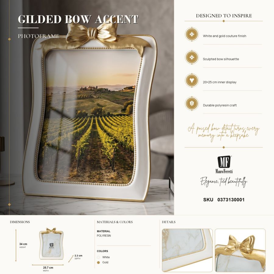 Romantic Frame with Bow, 25.7 x 2.3 x 34 cm
(Internal Measurements: 20 x 25 cm)