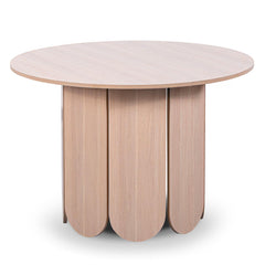 Mesa redonda extensible japandi de 310cm Cavelna con extensiones integradas de madera clara