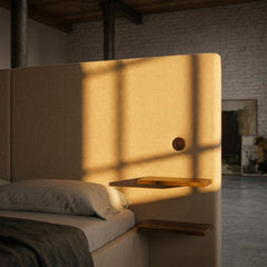 Lit-coffre complet avec tablettes et ports USB intégrés Lukas 180x200cm Tissu Taupe clair