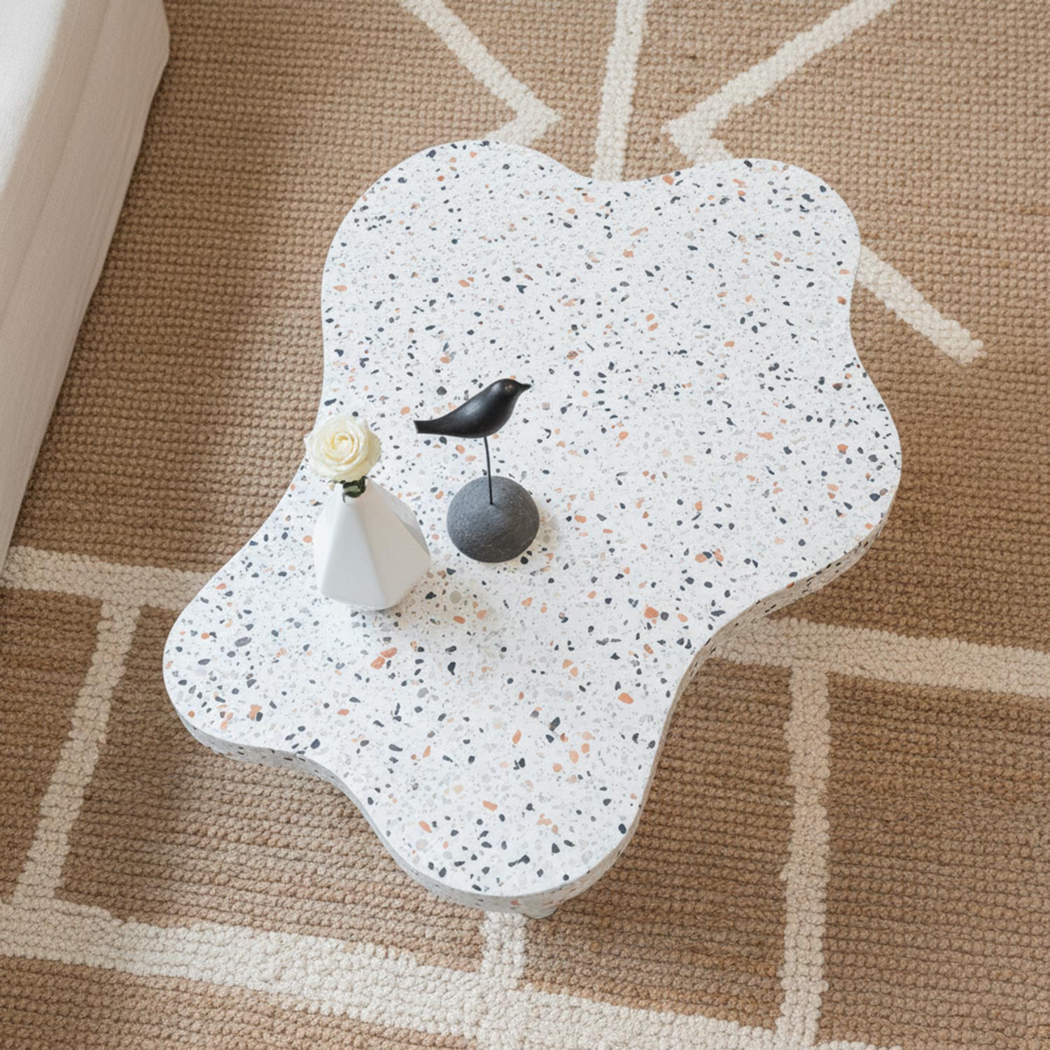 Table basse forme nuage 69x100cm Lagoon Effet Terrazzo