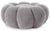 Puf Basha de diseño floral en tela bouclé gris