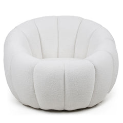 Sillón Bellina diseño concha tejido borreguito crema