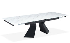 Table à manger extensible Icaria en Verre effet marbre blanc et pieds Métal Noir
