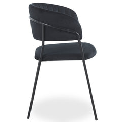 Lot de 4 chaises en velours noir Azia avec structure en métal noir
